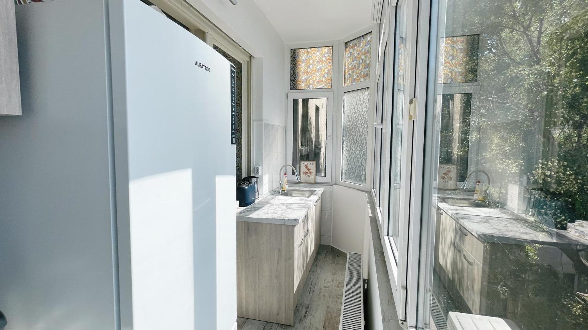 Pinkfluid - Charming Studio In Prime Location Bucarest Extérieur photo