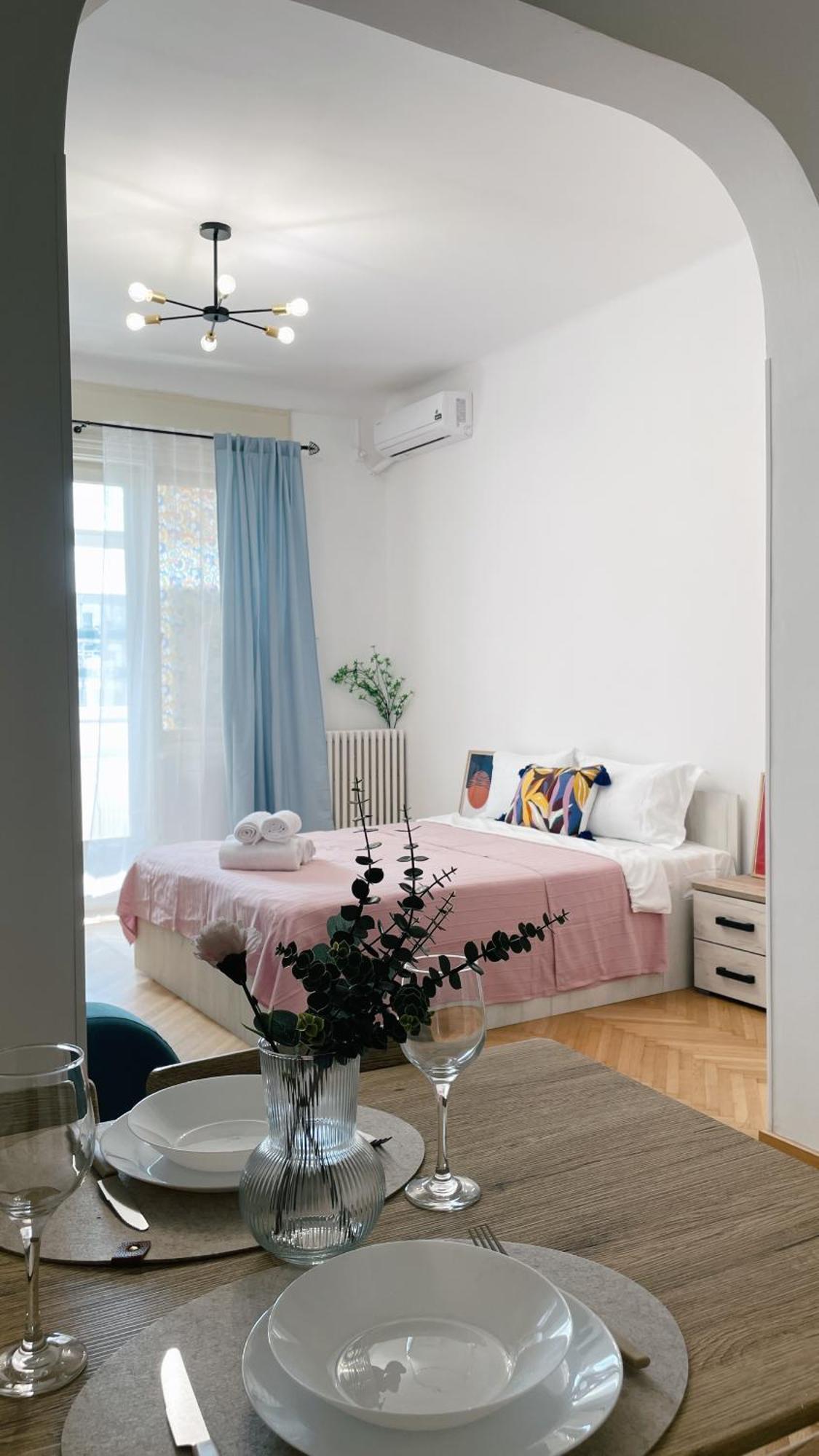 Pinkfluid - Charming Studio In Prime Location Bucarest Extérieur photo